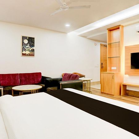 Palette Calista Premium Resort Samalkha Eksteriør bilde