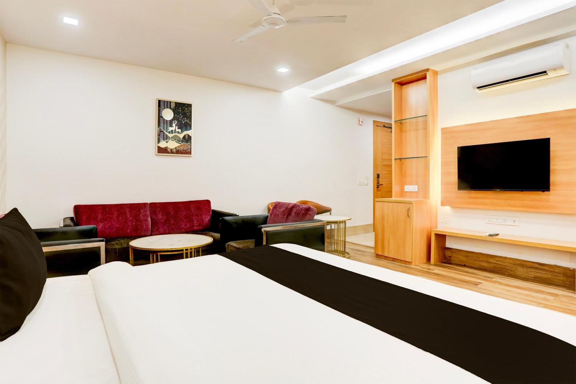 Palette Calista Premium Resort Samalkha Eksteriør bilde