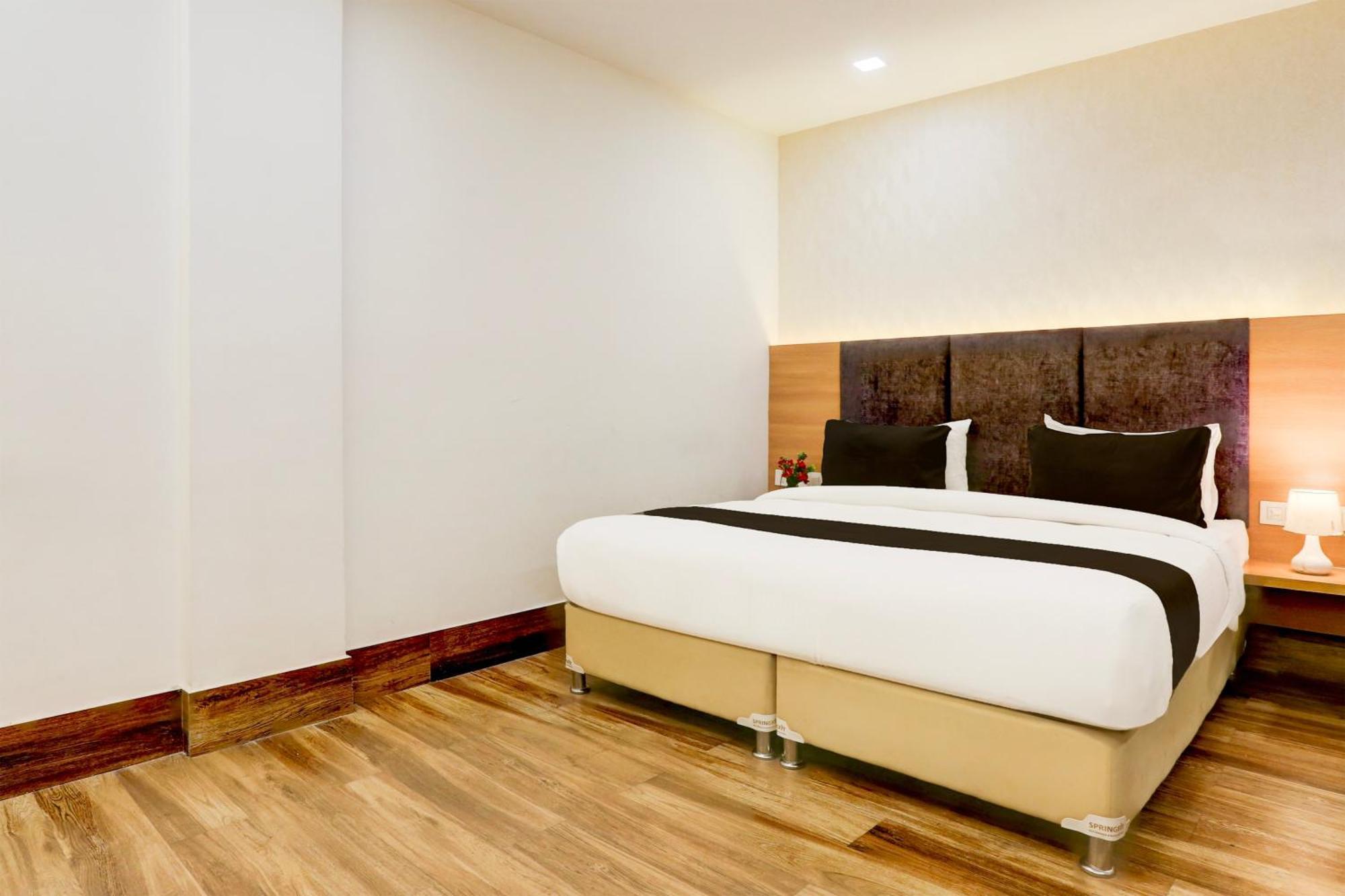 Palette Calista Premium Resort Samalkha Eksteriør bilde
